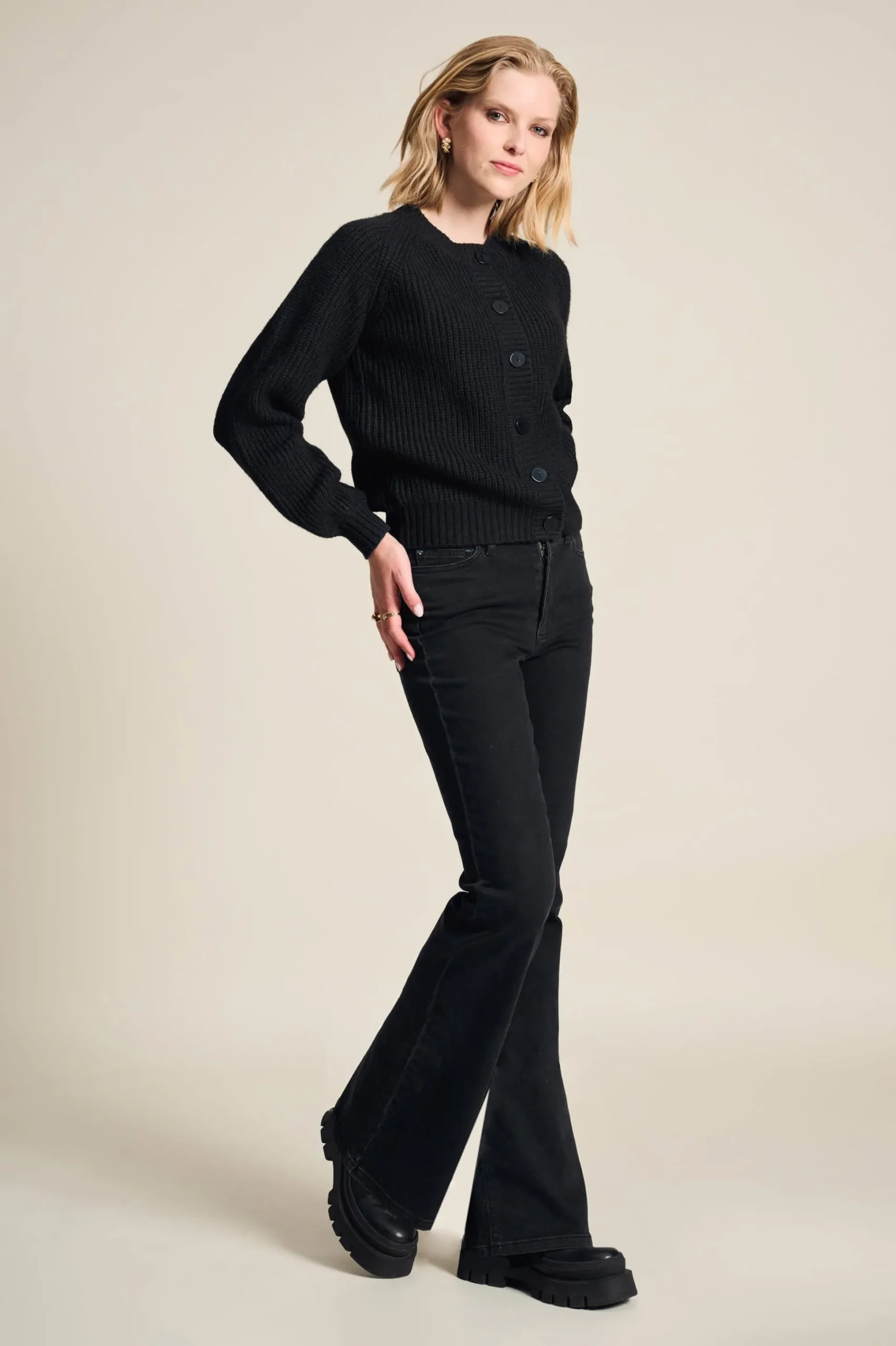 Jeans|Broeken>POM Amsterdam JEANS Esmee Flare Vintage Black