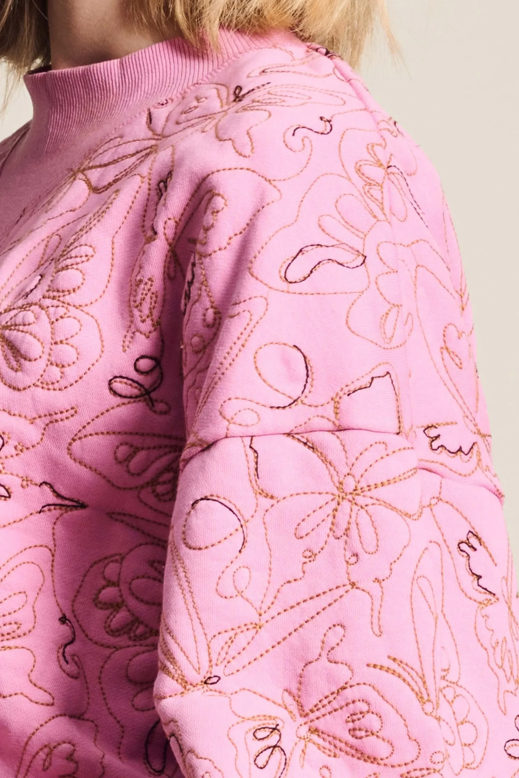 Truien & Vesten>POM Amsterdam SWEATER Butterfly Rose Pink